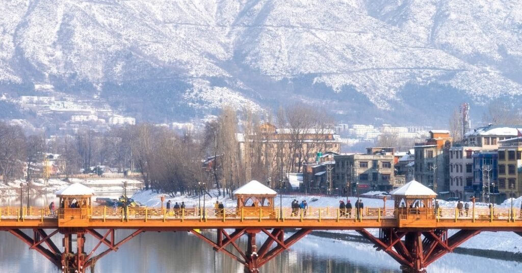 Best Time To Visit Kashmir | Complete Guide, Top Places, Month, Season